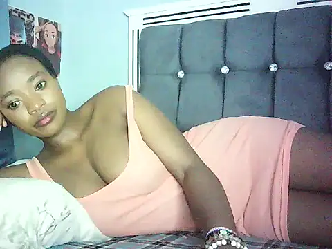 Cryaluna online show from 03-30-26, 09:22