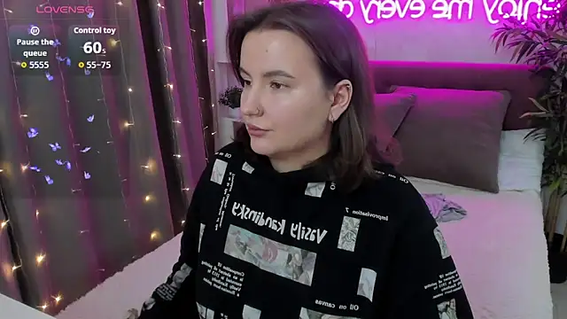 FeralPeach online show from 11-07-25, 04:39