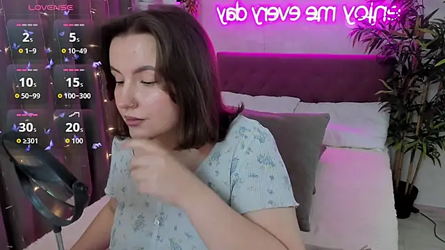 FeralPeach online show from 09-14-25, 05:19