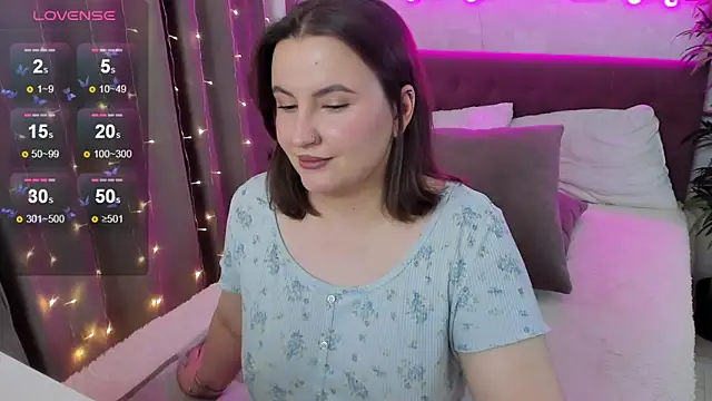 FeralPeach online show from 11-29-25, 05:07