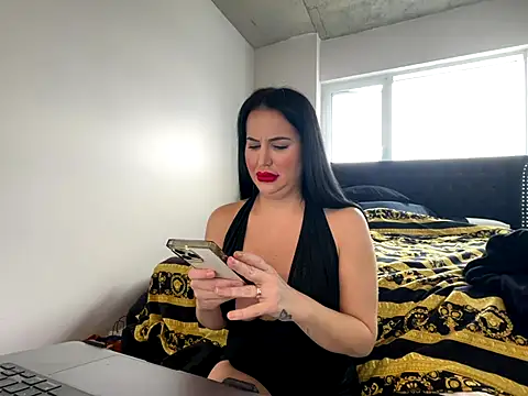 yourgoddessangela online show from 11-15-25, 08:02