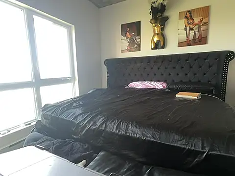 yourgoddessangela online show from 07-25-26, 08:15