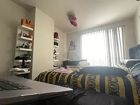 yourgoddessangela online show from 02-20-25, 08:03
