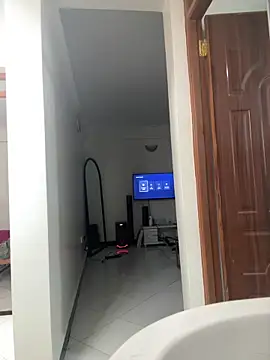 Rose berry online show from 10-28-25, 07:40