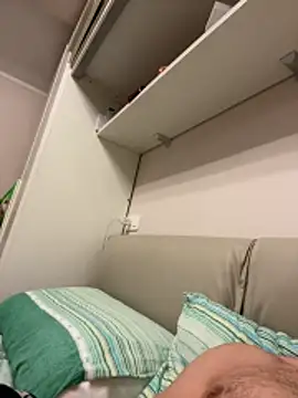 Snapshot of -Manu-85 chatting on 02-08-26, 06:00 -Manu-85 online show from 02-08-26, 06:00