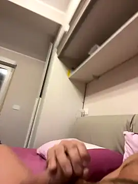 -Manu-85 online show from 10-08-25, 05:24