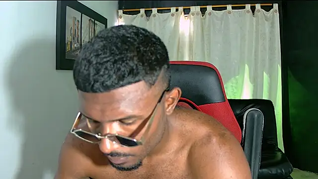 Snapshot of Black_indiian chatting on 04-28-26, 04:22 Black indiian online show from 04-28-26, 04:22