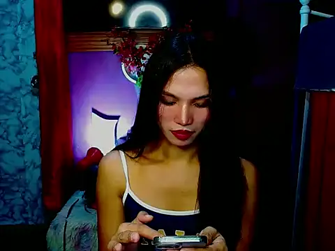 Snapshot of Ur_dreamgurl05 chatting on 11-15-25, 12:09 Ur dreamgurl05 online show from 11-15-25, 12:09