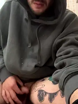 DragonPink online show from 12-20-25, 03:09