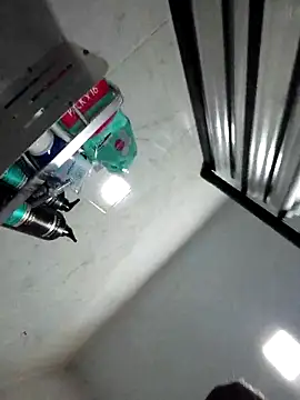 719610 online show from 12-16-25, 03:16