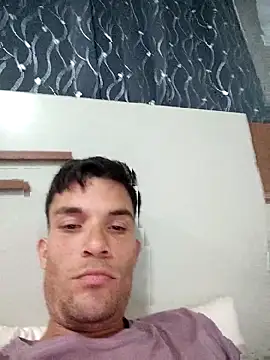 719610 online show from 11-09-25, 02:37