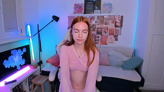 Mia Madden online show from 03-25-26, 02:12