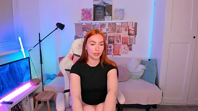 Mia Madden online show from 04-15-26, 02:17