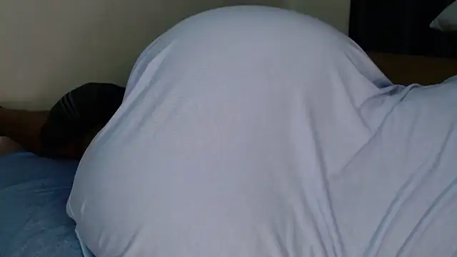 Nicole-stacy online show from 10-26-25, 12:38