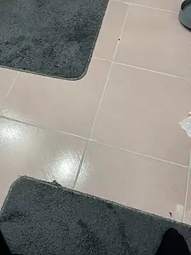 Snapshot of Metmenn7 chatting on 12-18-24, 01:15 Metmenn7 online show from 12-18-24, 01:15