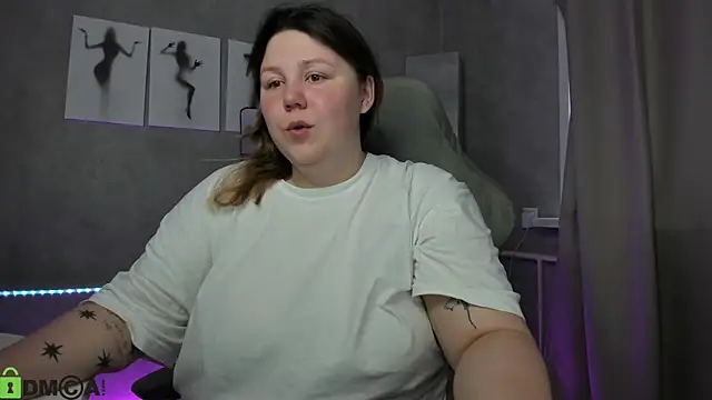 Ruth Oliver online show from 07-23-26, 01:08