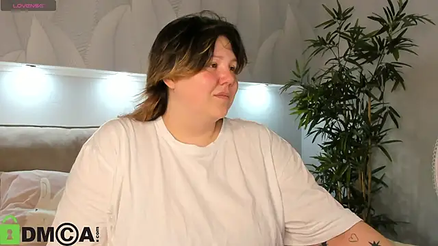 Ruth Oliver online show from 07-08-26, 01:08