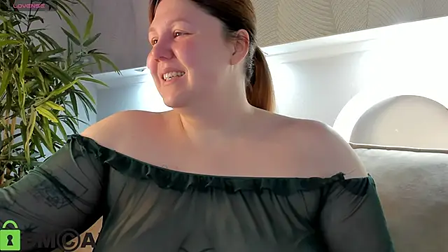 Ruth Oliver online show from 03-30-26, 01:07