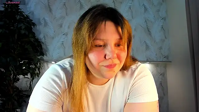 Ruth Oliver online show from 04-04-26, 01:23