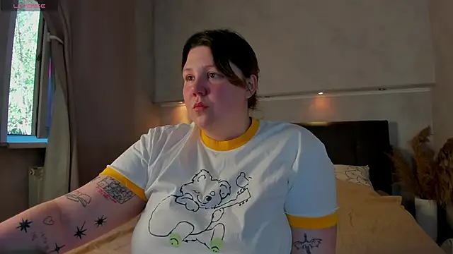 Ruth Oliver online show from 06-10-26, 01:07