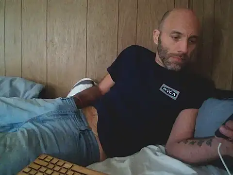 Disdikisgr8x5 online show from 12-31-24, 09:39