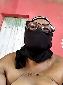 Snapshot of naughtygrannyXXX chatting on 03-04-25, 06:04 naughtygrannyXXX online show from 03-04-25, 06:04