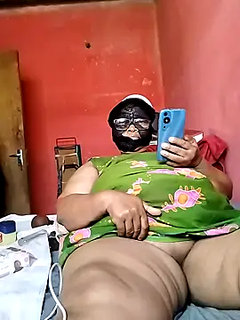 Snapshot of naughtygrannyXXX chatting on 09-22-25, 09:15 naughtygrannyXXX online show from 09-22-25, 09:15