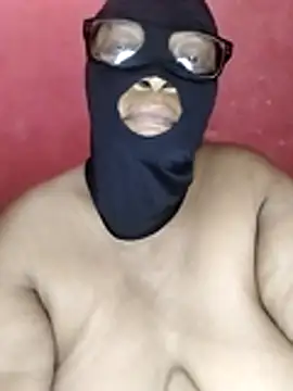 Snapshot of naughtygrannyXXX chatting on 10-20-25, 06:19 naughtygrannyXXX online show from 10-20-25, 06:19