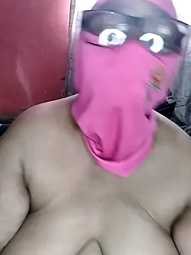 Snapshot of naughtygrannyXXX chatting on 10-15-25, 10:56 naughtygrannyXXX online show from 10-15-25, 10:56