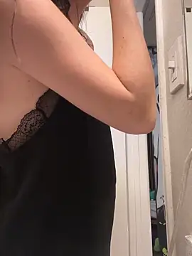 SafeinouterSpace online show from 12-21-25, 06:59