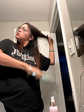 SafeinouterSpace online show from 11-11-25, 07:36