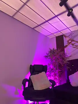 Ady 18 online show from 02-10-26, 05:12