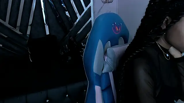 Queen perla  online show from 10-24-25, 06:18