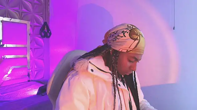 Queen perla  online show from 04-03-26, 12:11