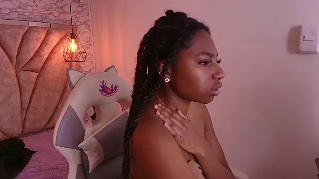 Queen perla  online show from 11-15-25, 12:09