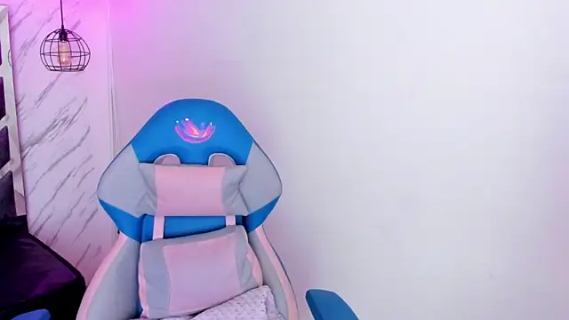 Queen perla  online show from 11-03-25, 11:58