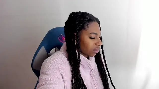 Queen perla  online show from 11-01-25, 12:10