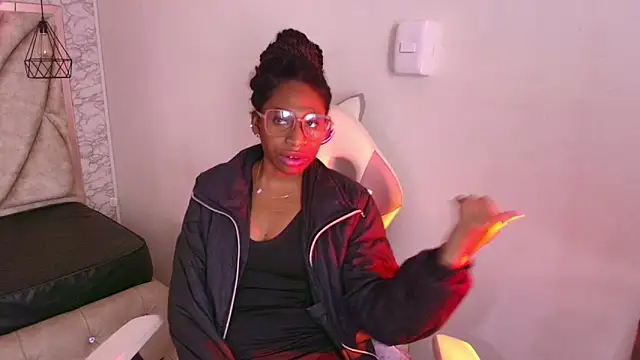 Queen perla  online show from 11-29-25, 12:27