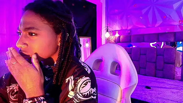 Queen perla  online show from 02-22-26, 01:08