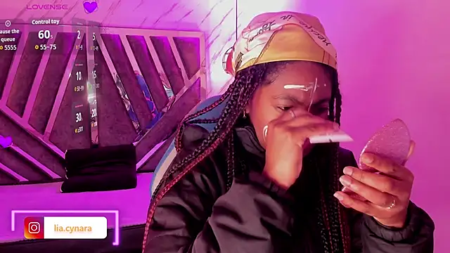 Queen perla  online show from 10-04-25, 11:34