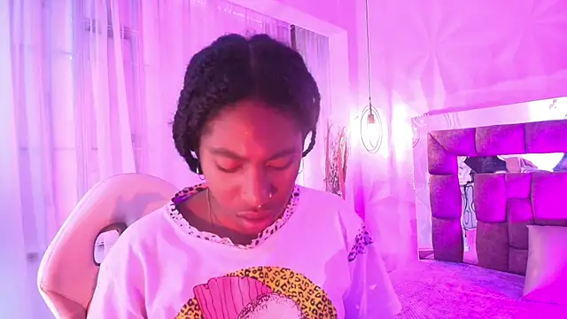 Queen perla  online show from 07-07-26, 12:31