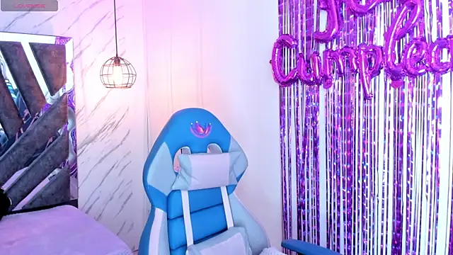 Queen perla  online show from 10-22-25, 12:15