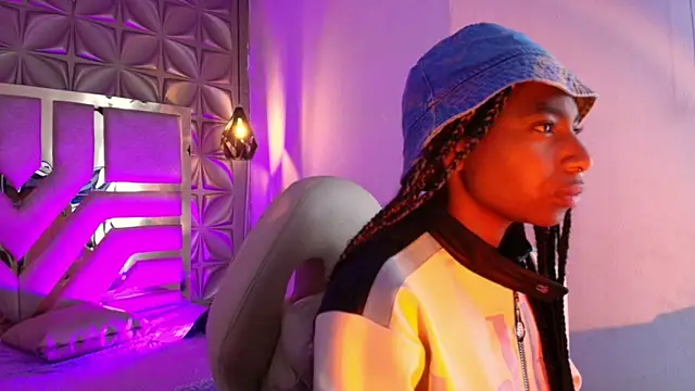 Queen perla  online show from 02-14-26, 12:05