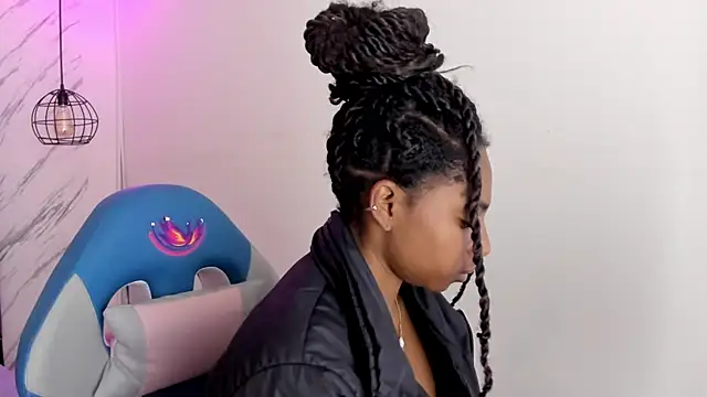 Queen perla  online show from 11-09-25, 12:20