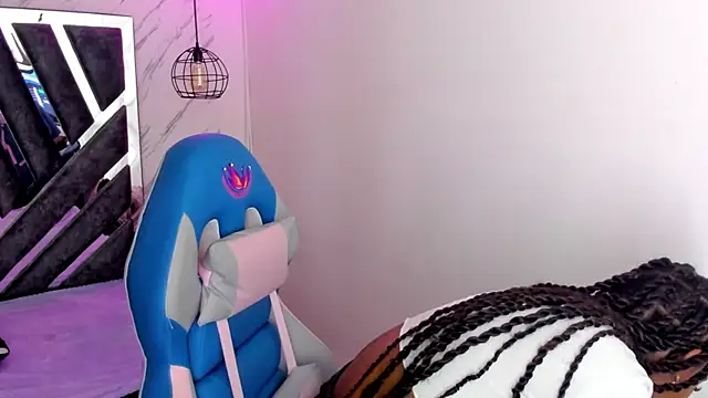 Queen perla  online show from 10-23-25, 12:04