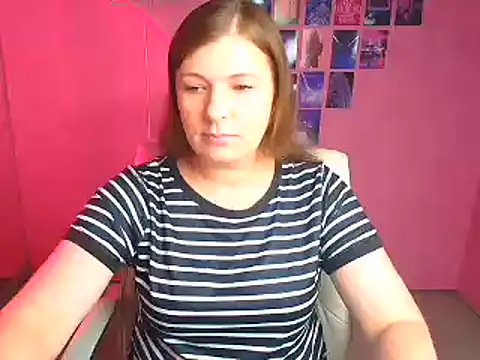Snapshot of Lissmilf chatting on 06-30-26, 11:43 Lissmilf online show from 06-30-26, 11:43