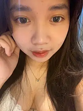 Hotellinh12 online show from 10-04-25, 01:12