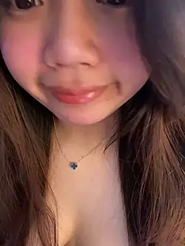 Hotellinh12 online show from 04-03-26, 04:41