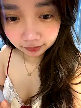 Hotellinh12 online show from 11-11-25, 04:46