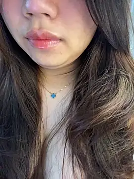 Hotellinh12 online show from 03-31-26, 06:37